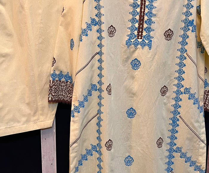 Classic Elegance – Block &amp; Screen Printed Khaddar 2-Piece Suit 🍁✨