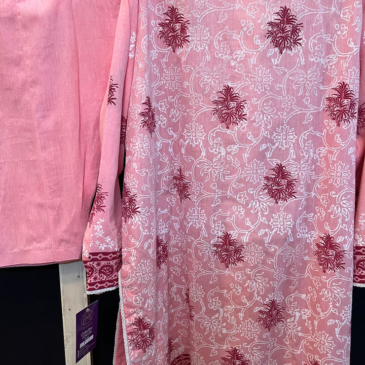 Timeless Charm – Khaddar Block &amp; Screen Printed 2-Piece Unstitched Suit 🍂✨