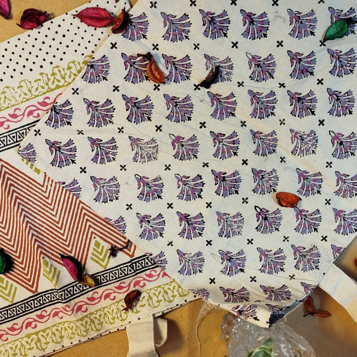 Tote bags