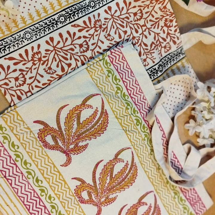 Tote bags