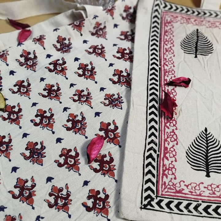 Tote bags