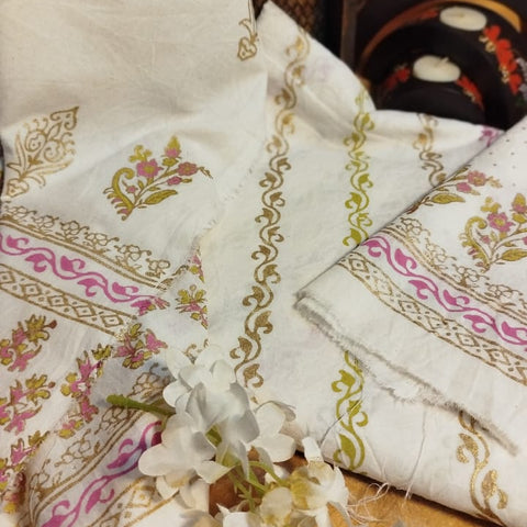 Floral Bloom – Hand-Blocked 3-Piece Unstitched Suit 🌸✨