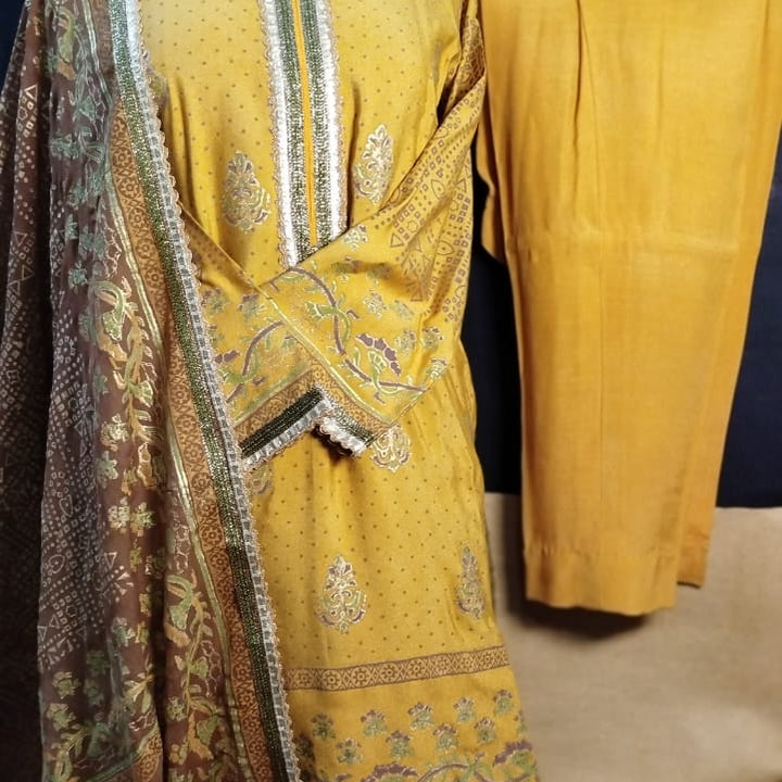 Elegant Mustard and Brown 3-Piece Suit